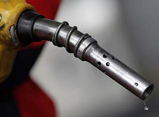 2015��ʯ�Ͱl(f��)�F(xi��n)��������1952����µ�